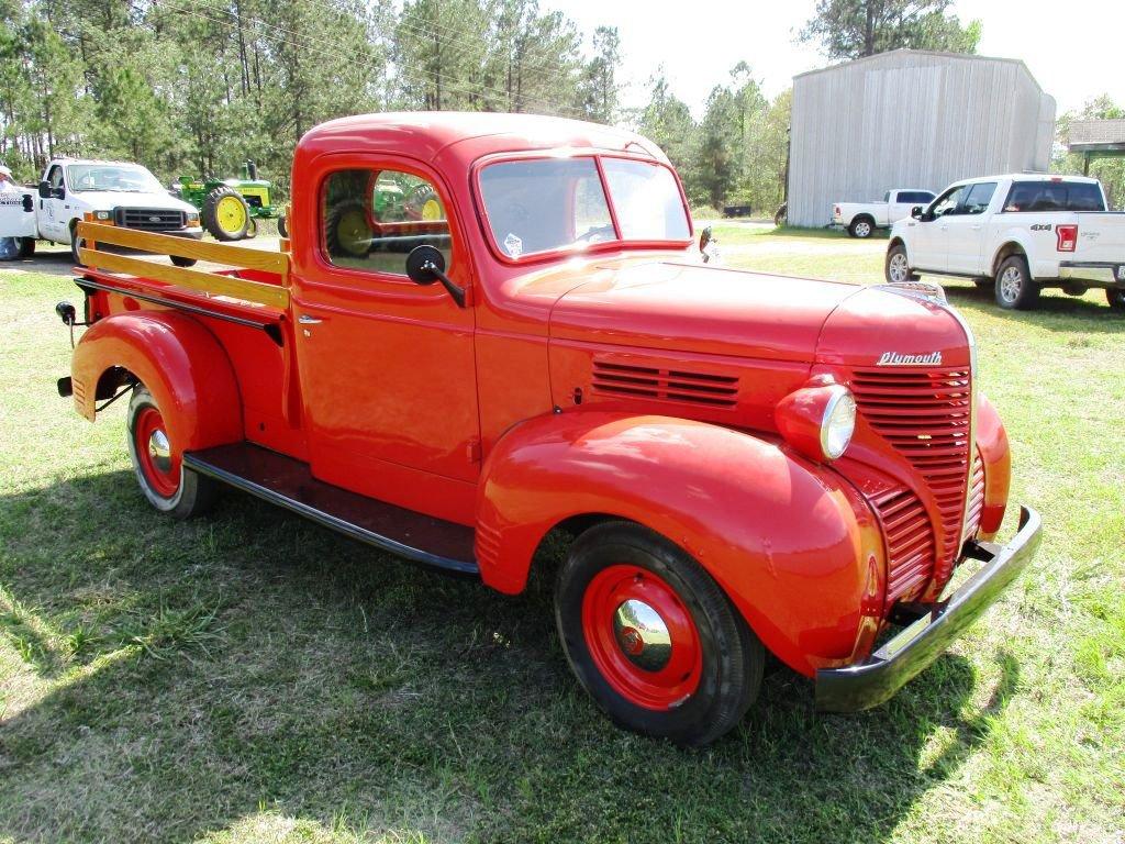 1939 PLYMOUTH PT-81 TRUCK