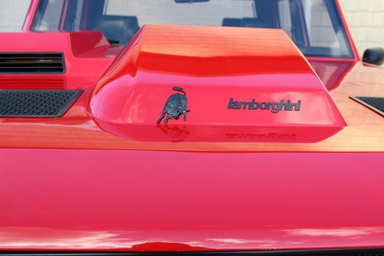 1990 Lamborghini LM002