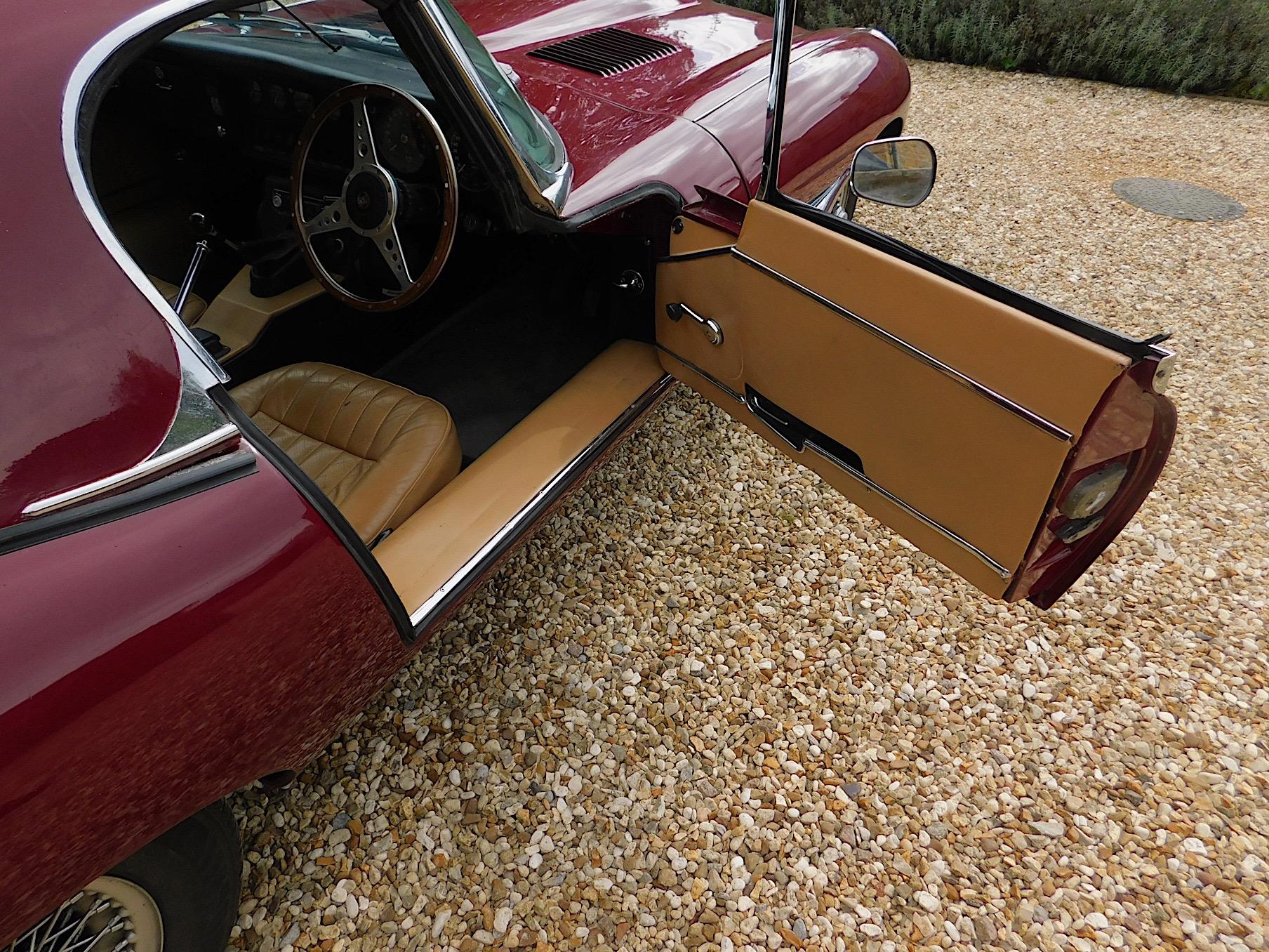 1970 Jaguar E-Type 4.2 S2 Roadster