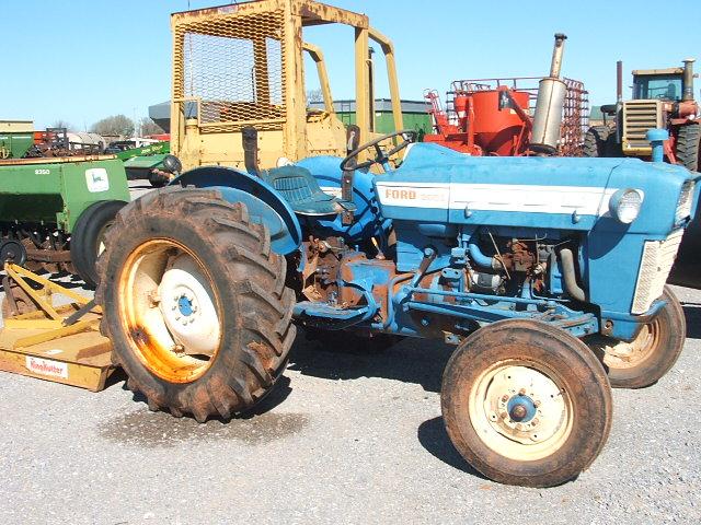 FORD 3000 WITH 5' ROTARY MOWER