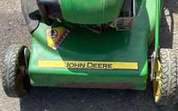 John Deere JS25 Lawn Mower- Works Great