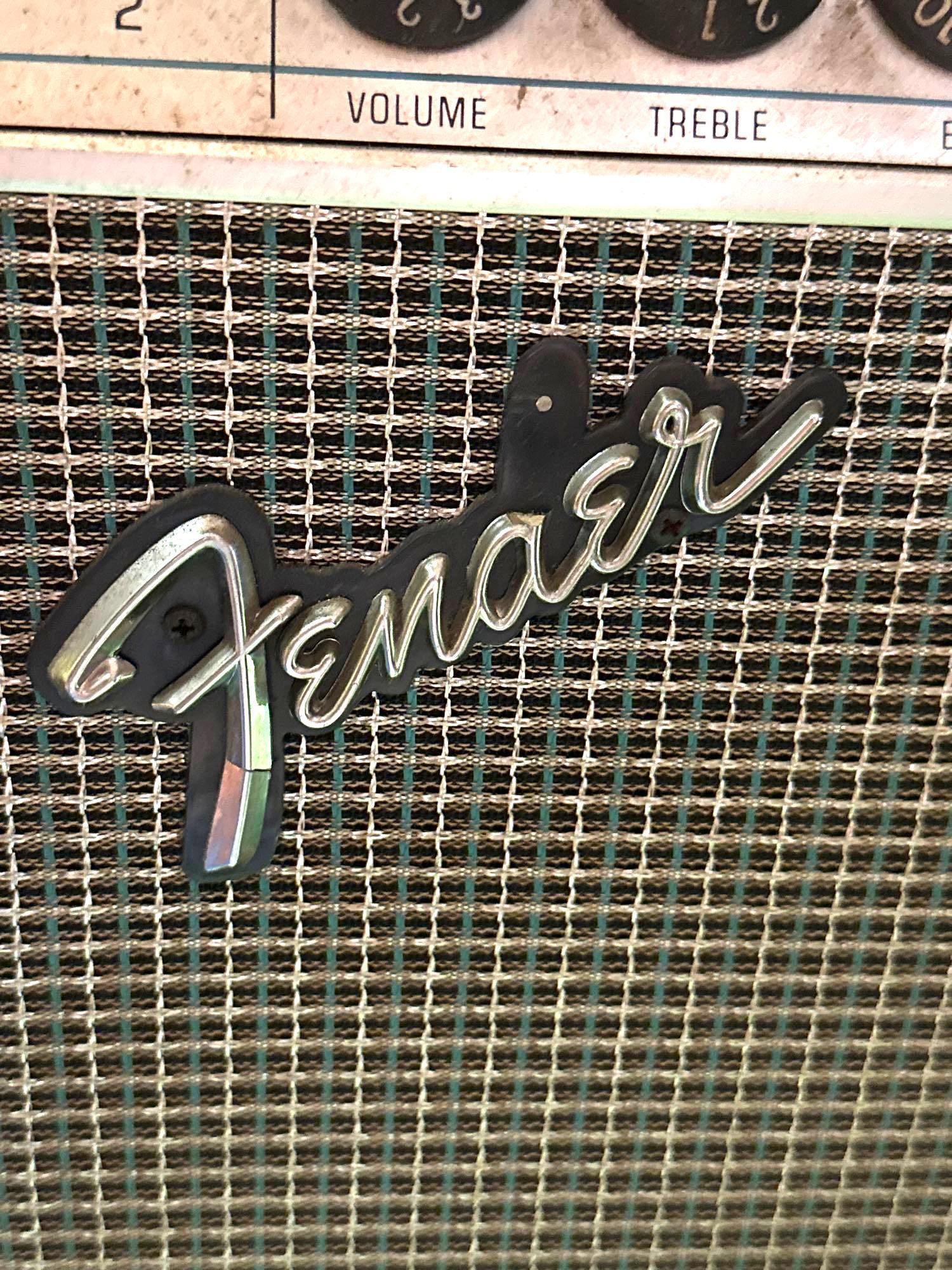 Vintage Fender Vibro Champ AMP- AS IS