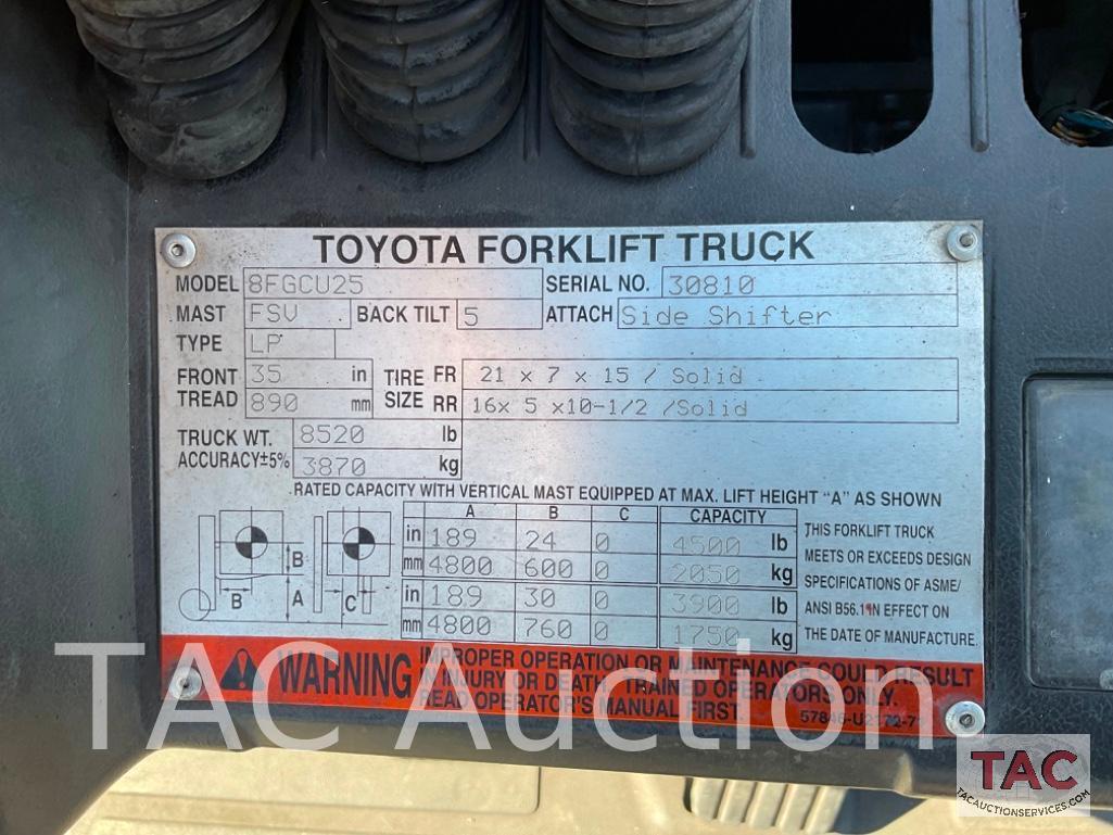 2010 Toyota 8FGCU25 5000lb Forklift