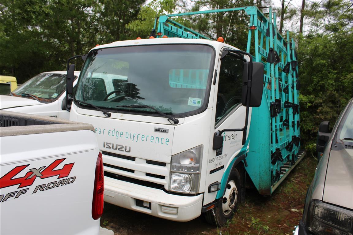 2011 Isuzu Cab Over Glass Truck