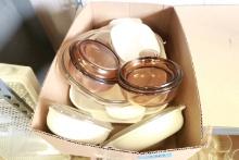 Box of Pyrex & Cooking Dishes