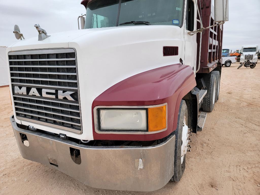 1999 Mack CH613 Dump Truck