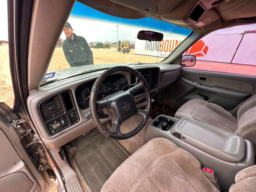 2000 Chevrolet Silverado Pickup Truck