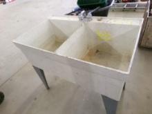 Double Laundry Sink (3031)