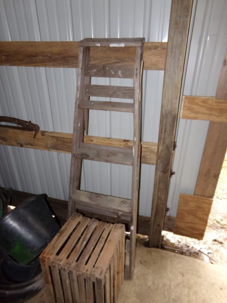 Wooden Step Ladder 5' and Wooden Produce Crate (Shed by Garage)