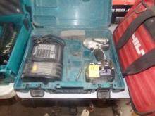 1/4'' Battery Impact Driver, Makita BTD142, 18V with (1) Battery, Charger,