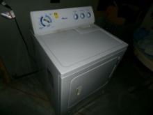 Amana Dryer, Gas 110 v, (Upstairs)