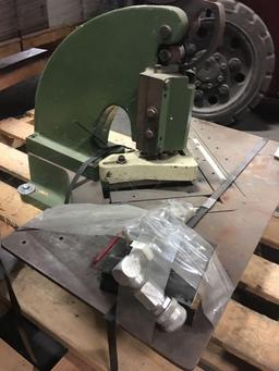 DIAcro AH 1667 16 gauge press