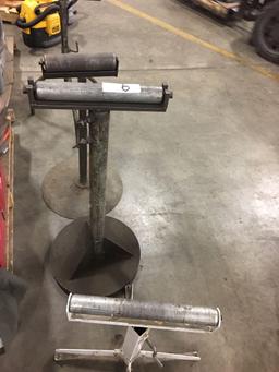 Roller for cutting metal