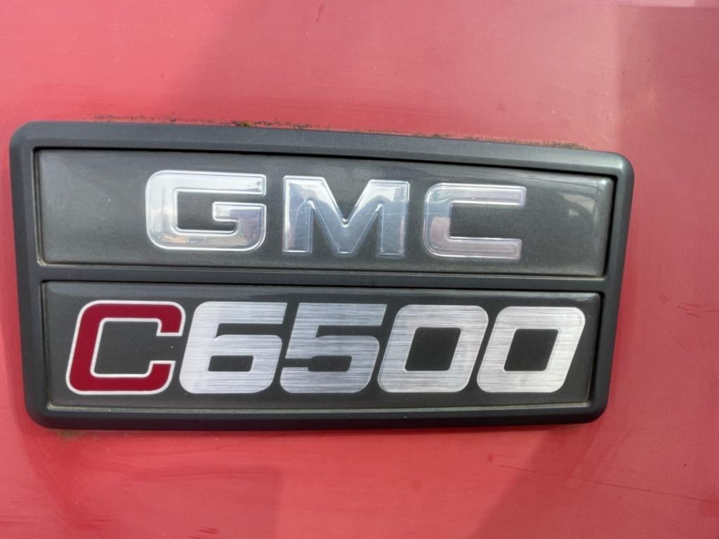 1998 GMC C6500 Flatbed Truck