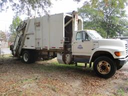 1997 Ford F700 Garbage Truck.