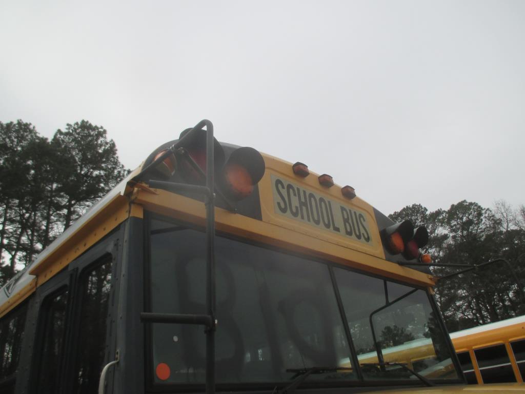 2000 Carpenter School Bus International 3800,