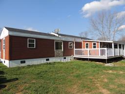 Well Maintained & Updated Mobile Home