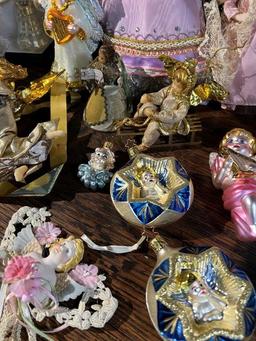Art Studio Glassware Boxed Angel Ornament