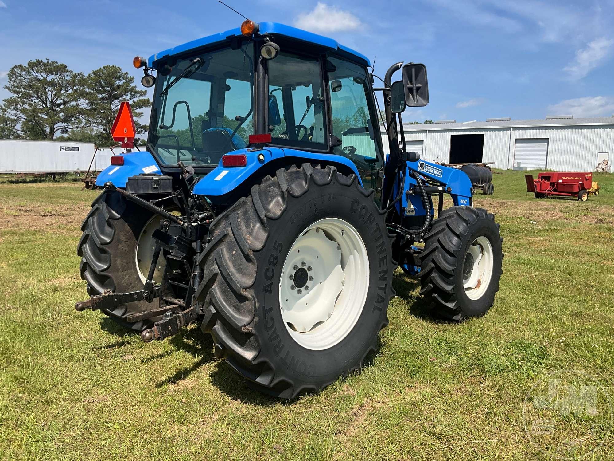 NEW HOLLAND T5060 4X4 TRACTOR W/ LOADER SN: ZBJH24022