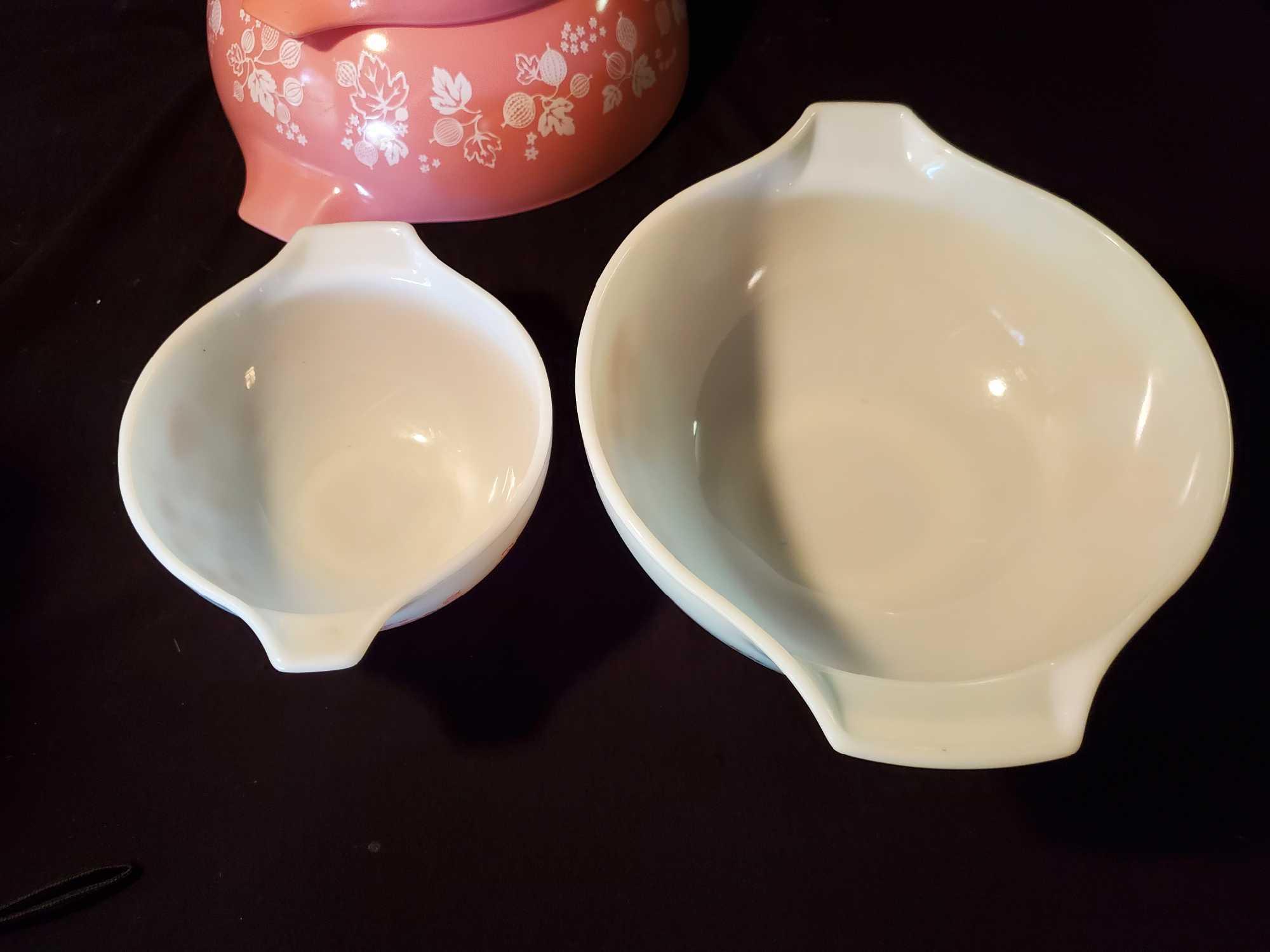 Vintage PInk Gooseberry PYREX cinderella bowl set, complete