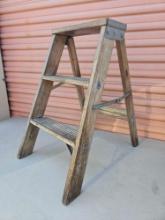 2 ft Wooden Ladder