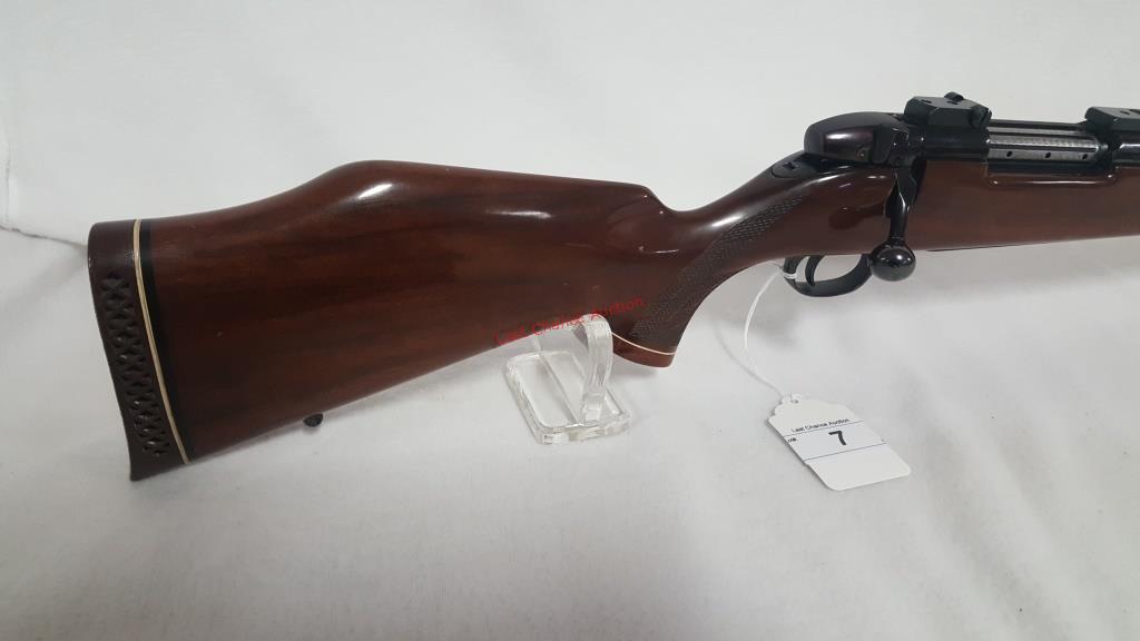 Weatherby Mark V Deluxe 300mag Rifle