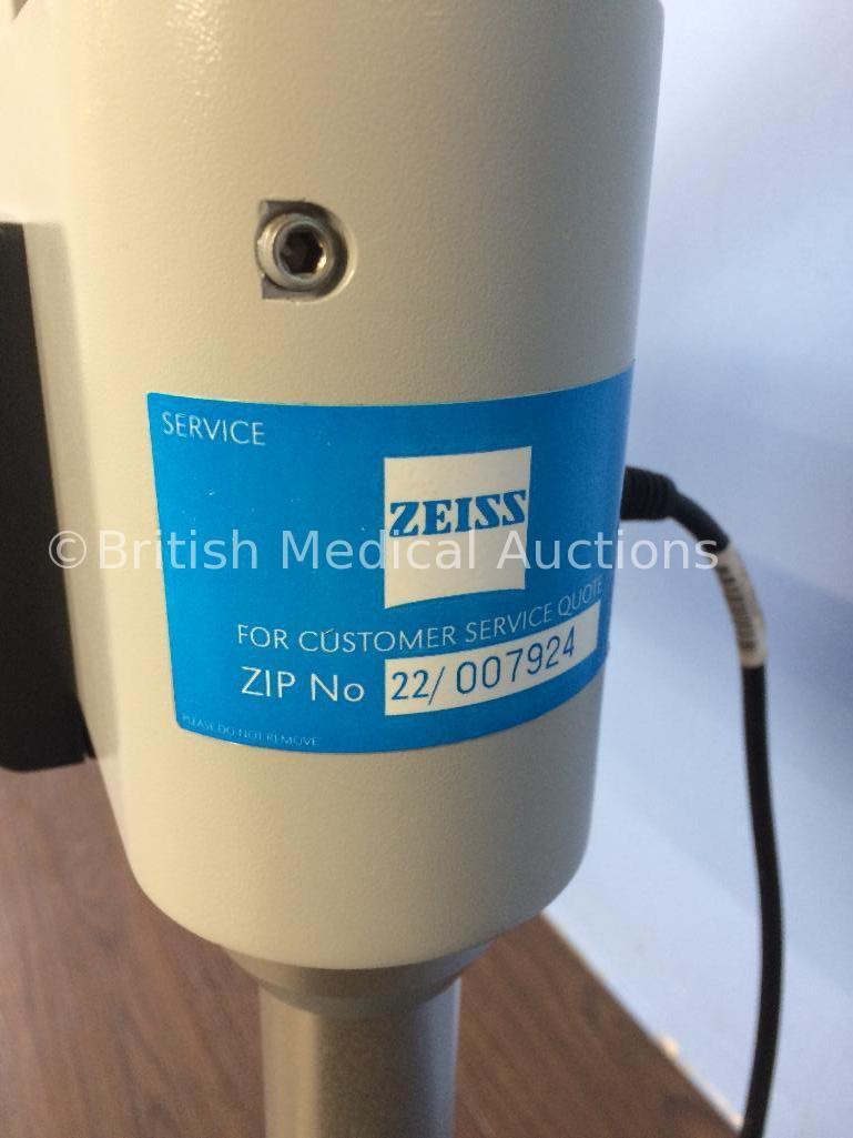 Carl Zeiss KSK15U-FC Colposcope S/N 320205 with f33 Lens and Two Eyepieces (Powers Up)