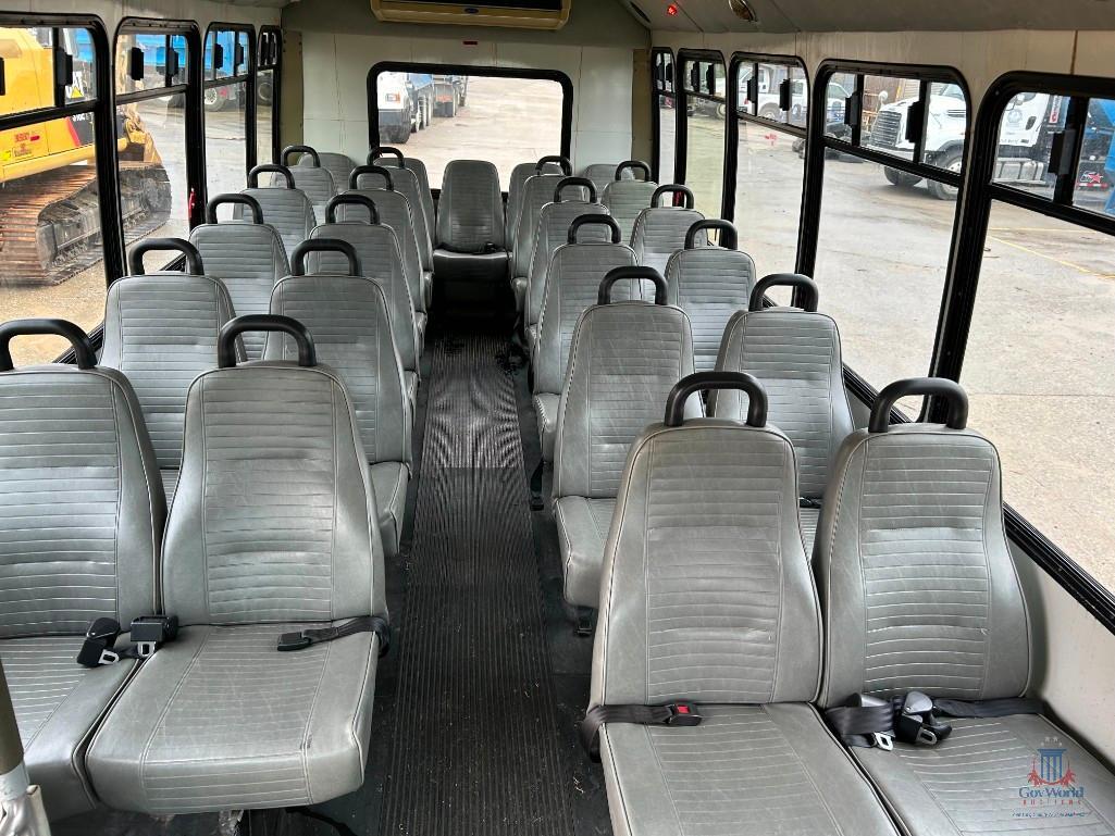 2001 Ford E-450 Super Duty Bus, VIN # 1FDXE45F71HB26083