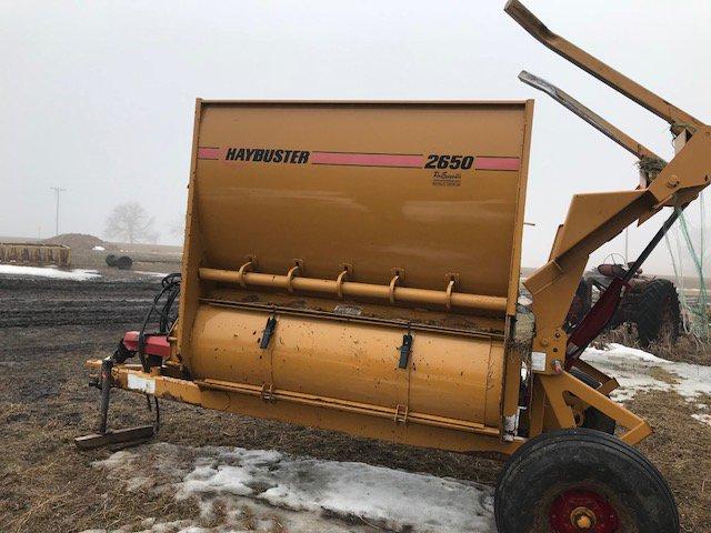 Haybuster 2650 Bale Processor, Good Condition