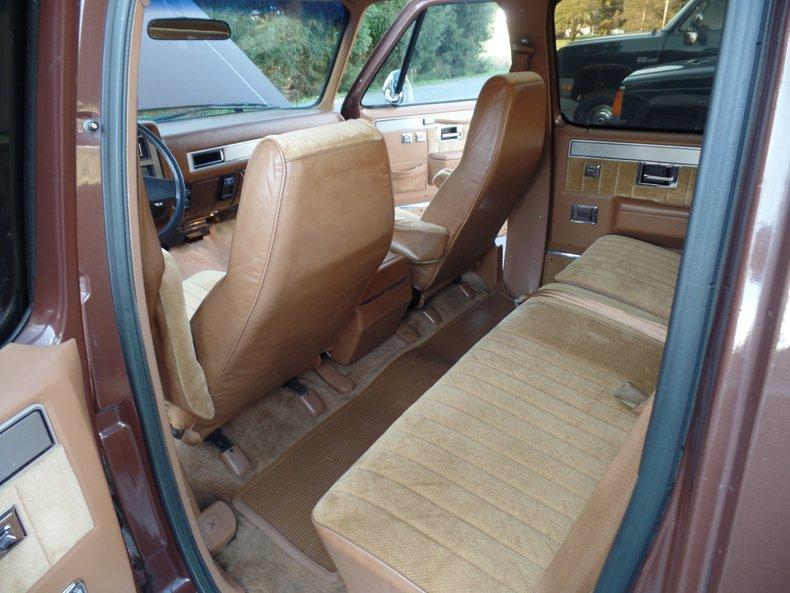 1988 Chevrolet Suburban Silverado