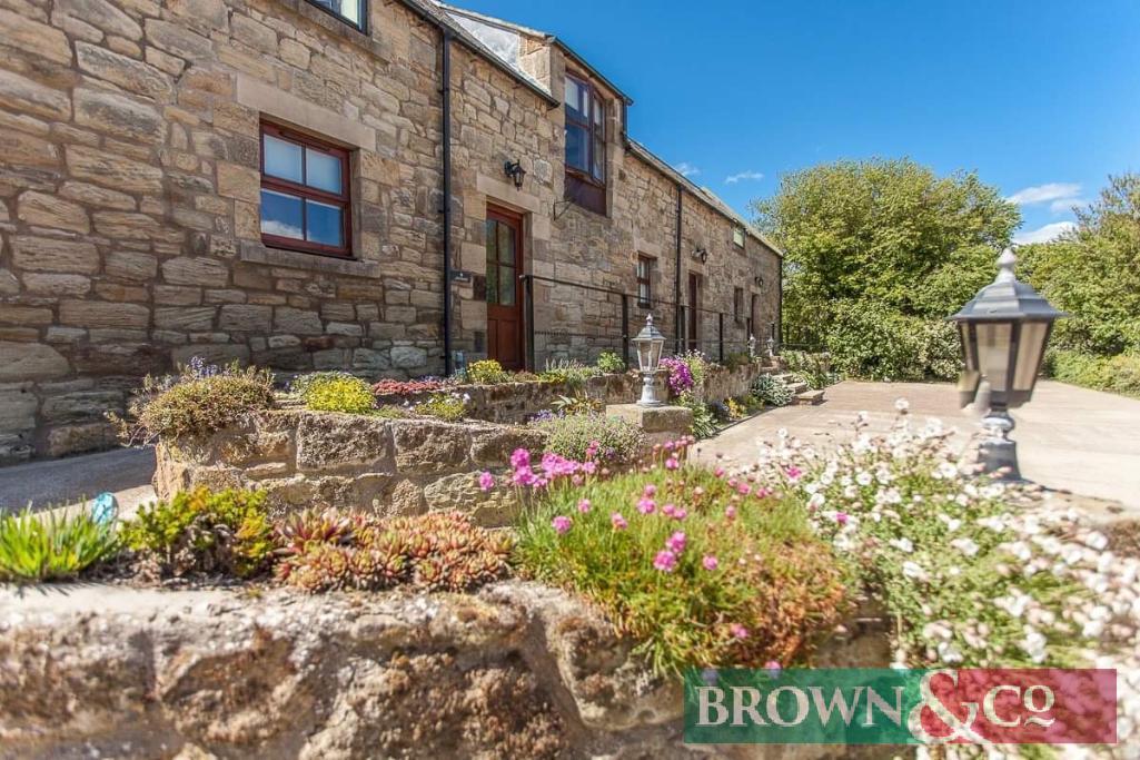 3 Night Stay at Bilton Barns near Alnmouth, Northumberland Three nights accommodation for 2 people