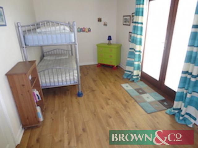 A weeks accommodation in an attractive 3-story self catering holiday home in Broad Haven,