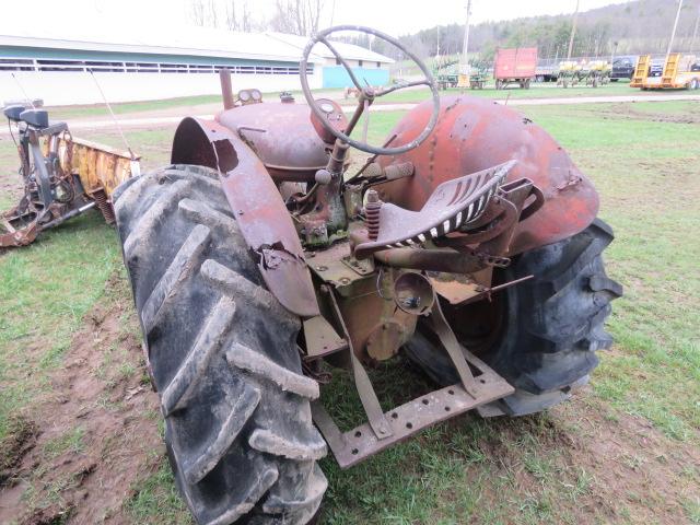 TRACTOR BEEN SITTING FOR PARTS