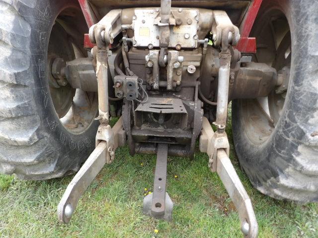 Massey Ferguson 2675 2wd Tractor, Runs & Drives But The Clutch Slips, 3 Spe