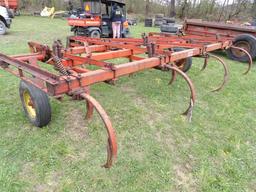 Case 10X Pull Type Chisel Plow