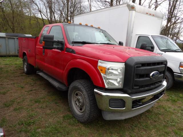 11Ford F350 Service Truck, 6.2 V8, 234K Miles, PA R TITLE, Drove In From Lo