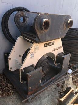 PLATE COMPACTOR STANLEY HS22100