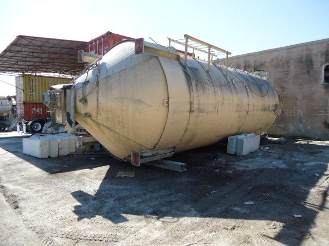 2005 CEMENT SILOS OR BATCHING