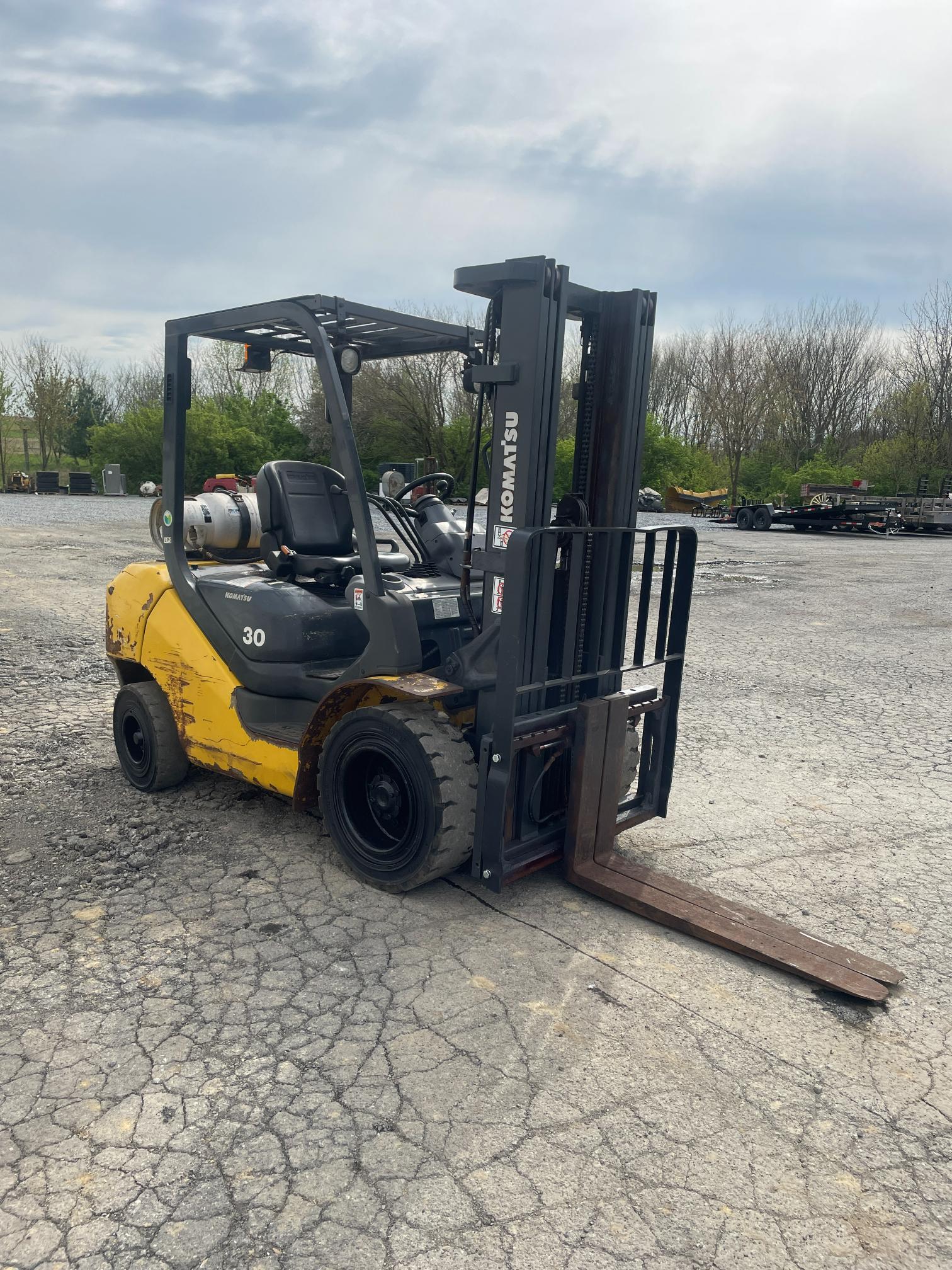 2018 Komatsu 6,000 IB LP Forklift