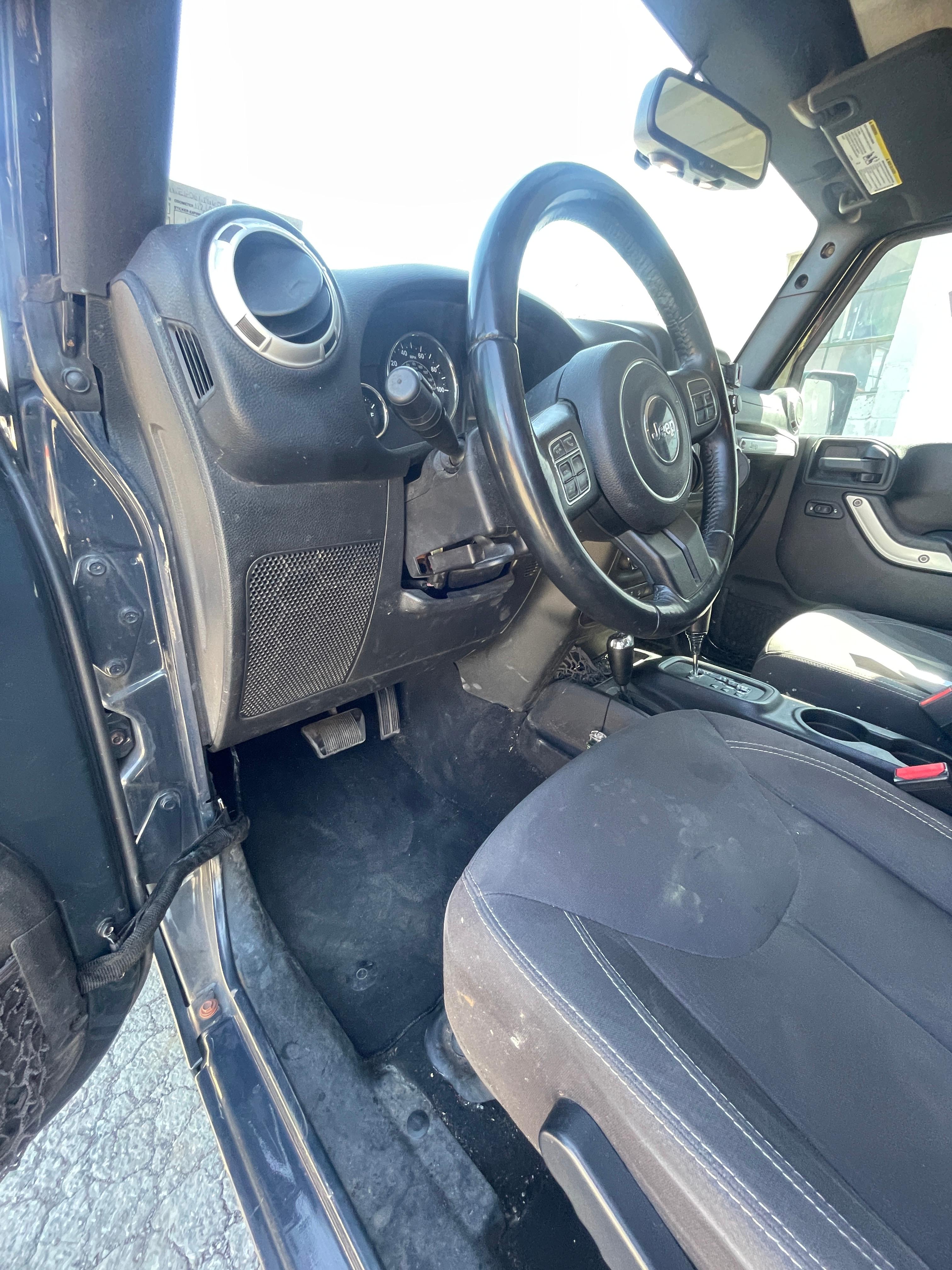 2016 Jeep Wrangler Unlimited 4X4 Sahara SUV