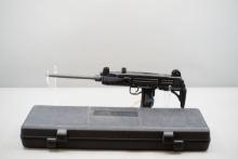 (R) IMI Israel UZI Model B 9mm Rifle