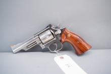(R) Smith & Wesson 19-5 Combat Magnum .357 Magnum
