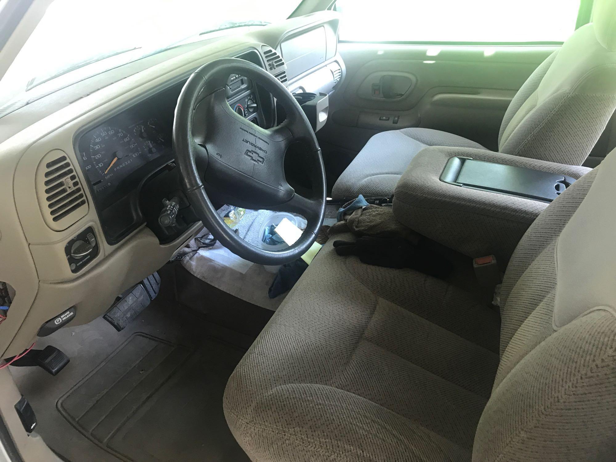 1997 Chevy Silverado C1500 ext. cab Pickup, am/fm, a/c, Protective bedliner, hitch, 112,000 miles