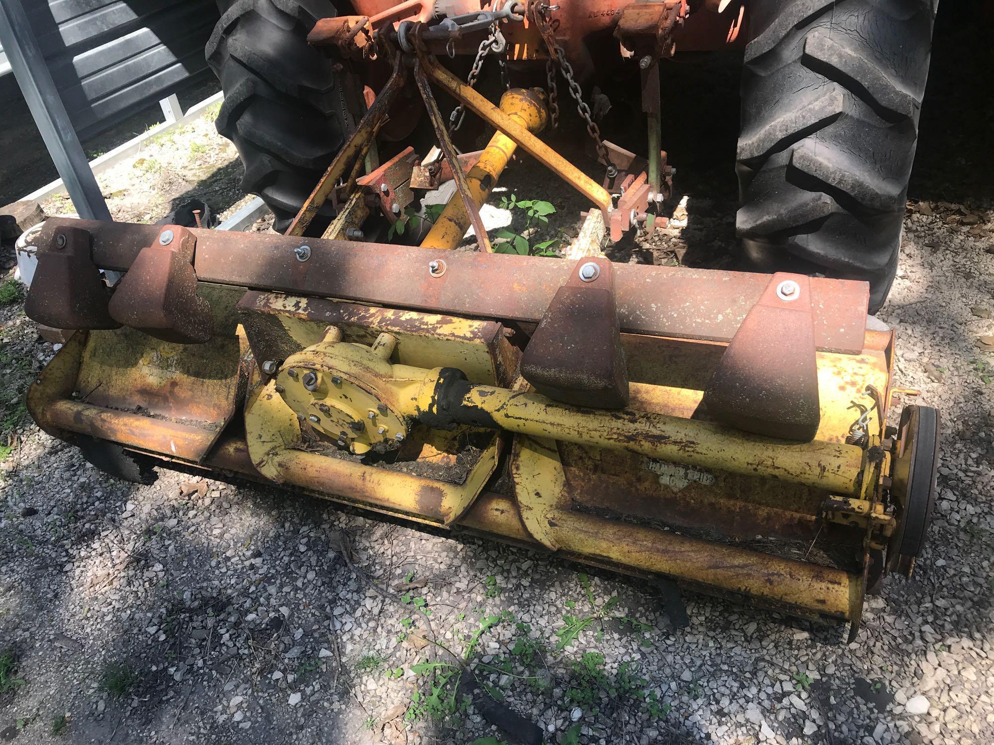 Allis Chalmers D14 gas Tractor w/wf, 3 pt., power steering, fenders, 13.6x26 rear tires, wh. Wghts,