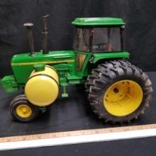 JOHN DEERE "4630" TRACTOR CAB 2WD WIDE FRONT DUALS SADDLE TANKS