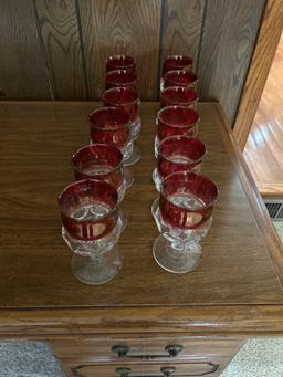 Indiana Glass Kings Crown thumbprint red and clear wine goblets, 8 place setting.... Nice....Shippin