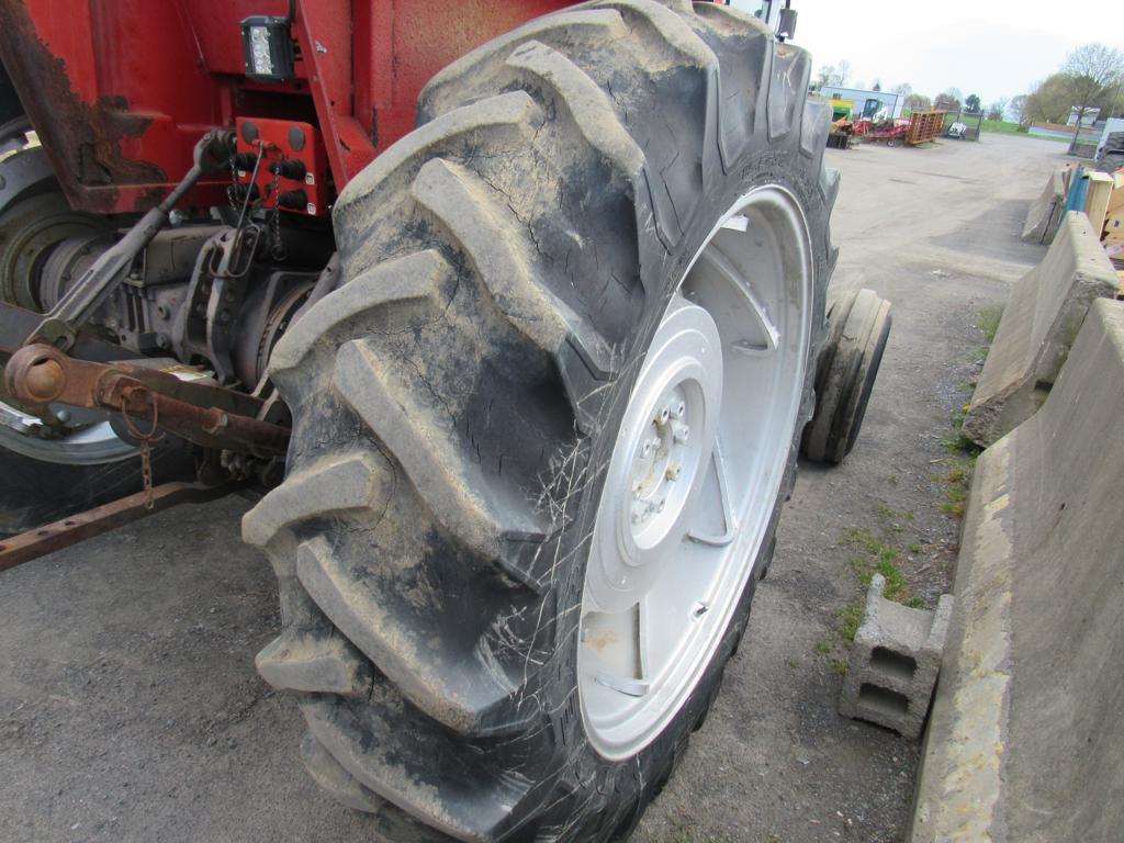 MF 690 Tractor, 2WD, Dsl, Cab