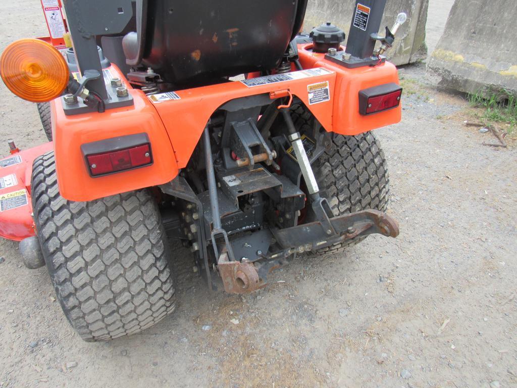 Kubota BX1800 4WD Tractor w/Loader & Belly Mower