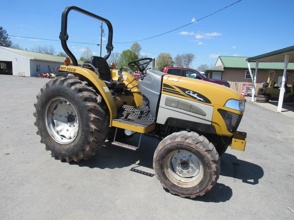 MT265M Challenger Tractor, 4WD, Dsl, ROPS