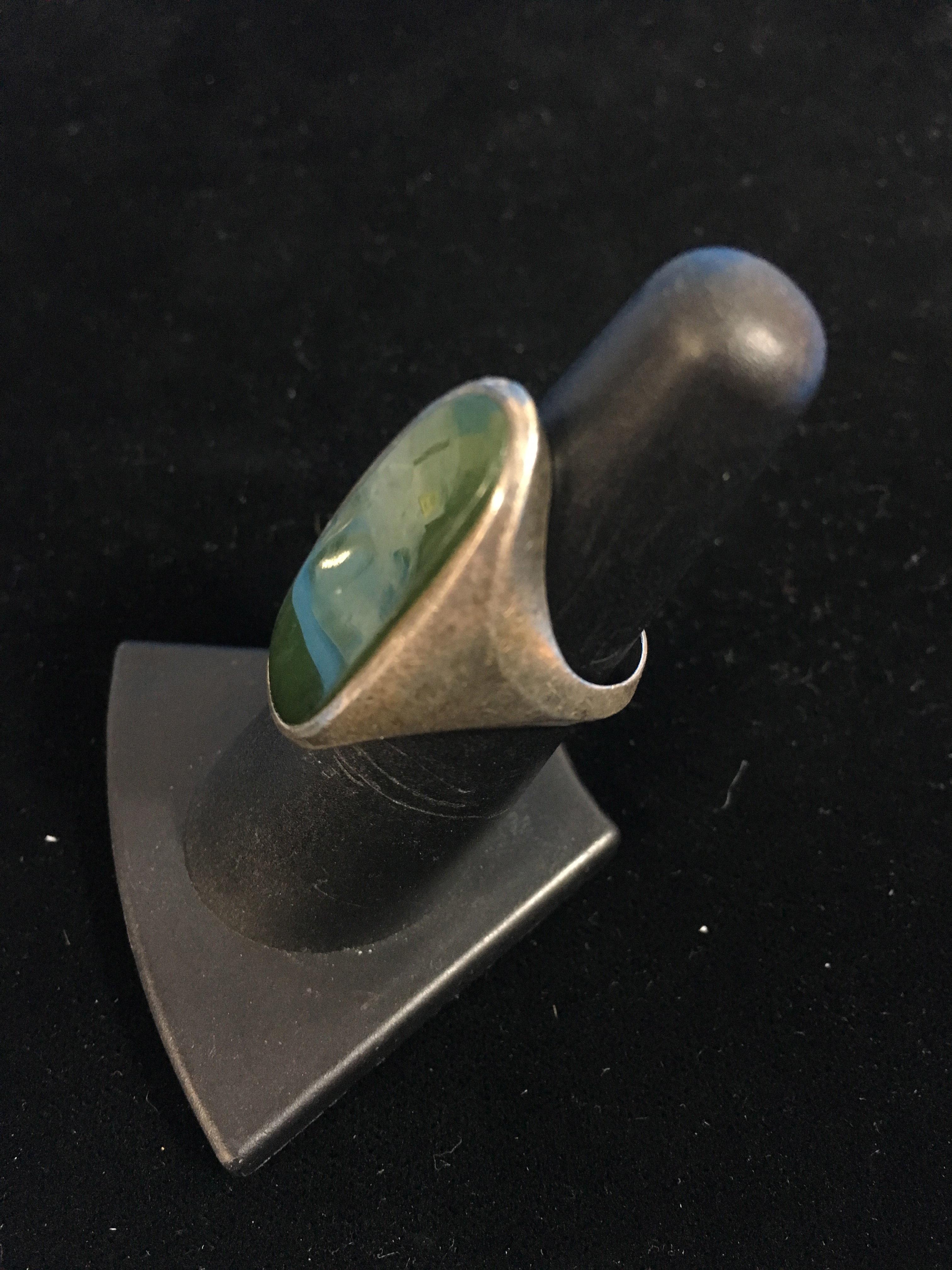 Old Pawn Thick Sterling Silver & Jade Face Ring - Size 6